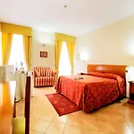 Hotel Ristorante Garibaldi 4*