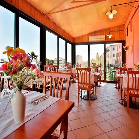 Szálloda Ristorante Garibaldi